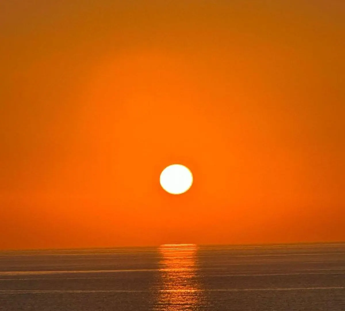 Alba Sul Mare By Caseserio Cefalu