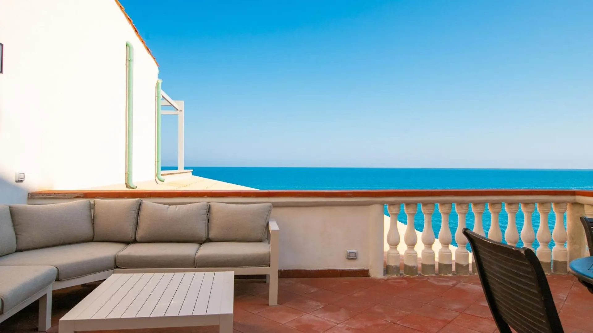 Apartment Alba Sul Mare By Caseserio Cefalu Italy