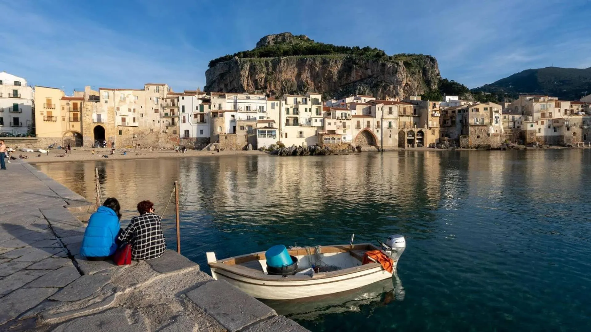 Alba Sul Mare By Caseserio Cefalù 0*,  Itálie
